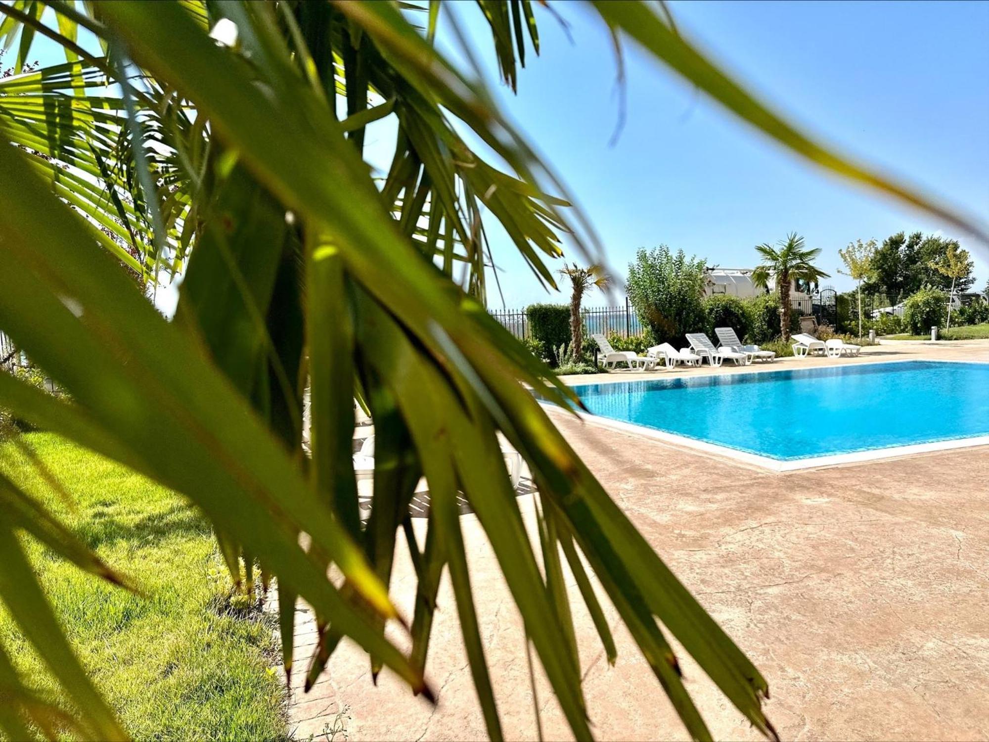 Ipanema Beach - Menada Apartments Sveti Vlas Eksteriør billede