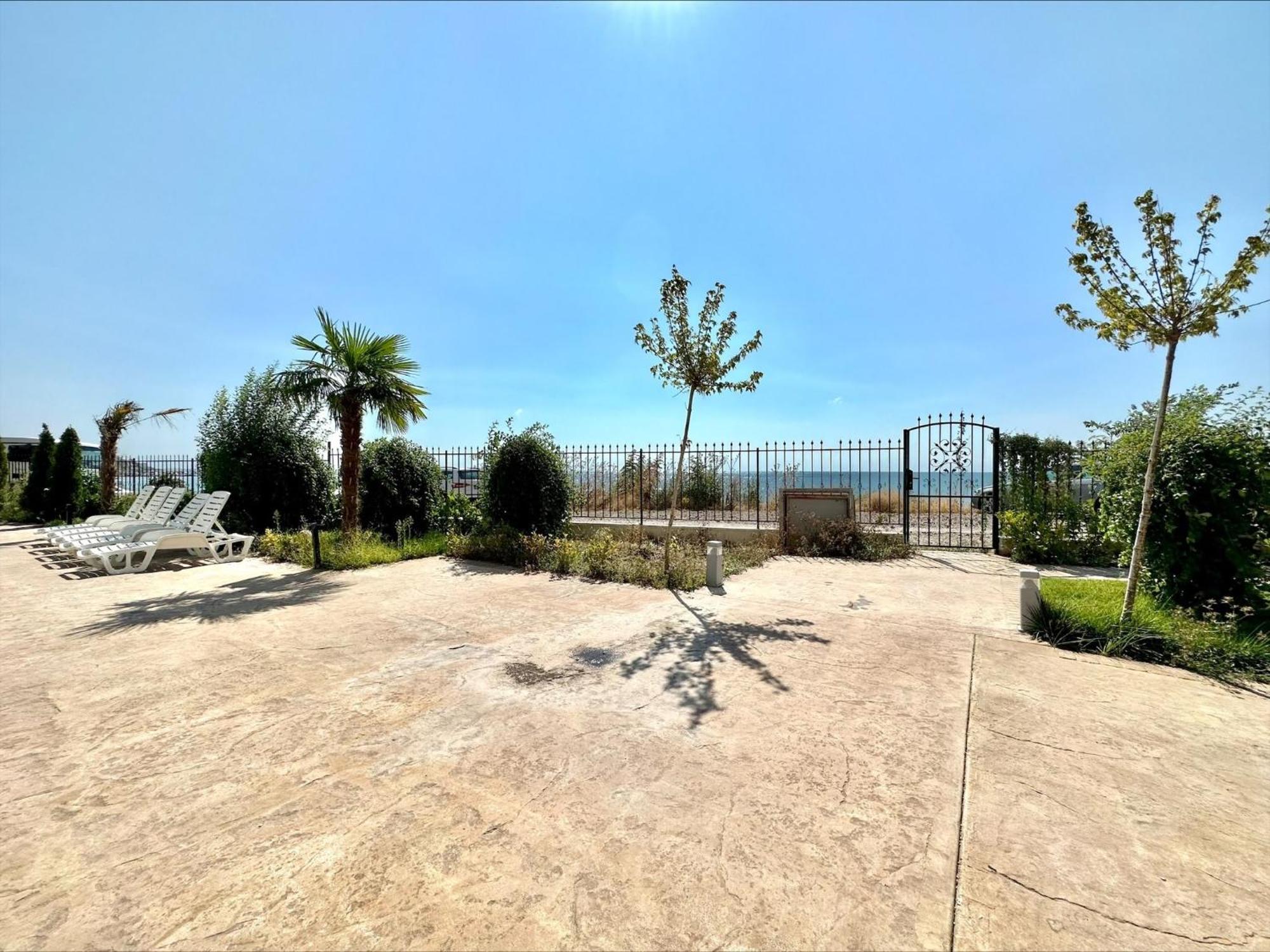 Ipanema Beach - Menada Apartments Sveti Vlas Eksteriør billede