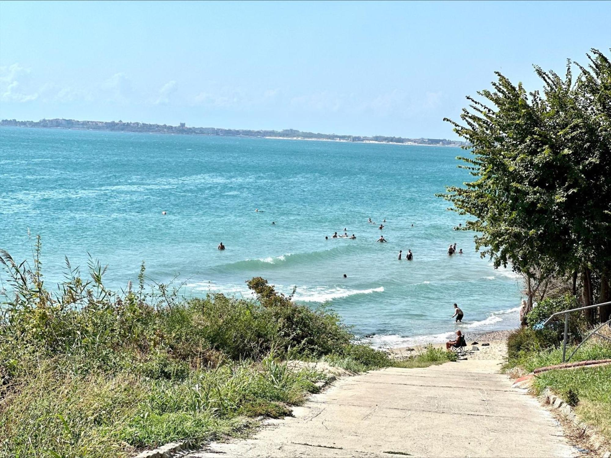 Ipanema Beach - Menada Apartments Sveti Vlas Eksteriør billede